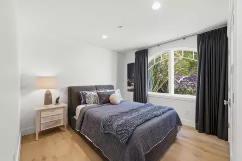 Bedroom - 20 Gordon St, Sausalito, CA 94965 photo 2 of 3