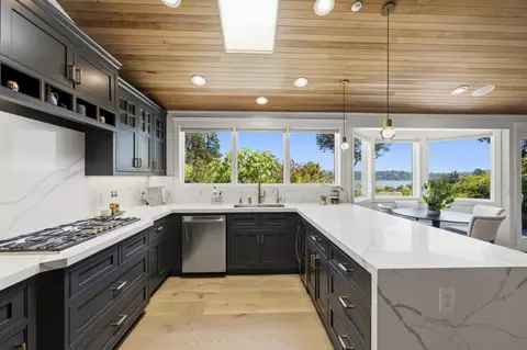 Kitchen - 20 Gordon St, Sausalito, CA 94965 photo 4 of 8