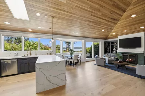 Kitchen - 20 Gordon St, Sausalito, CA 94965 photo 1 of 8