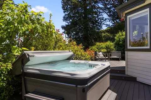 Exterior - 20 Gordon St, Sausalito, CA 94965 photo 6 of 16
