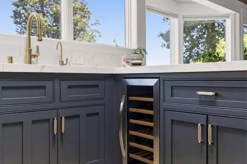 Kitchen - 20 Gordon St, Sausalito, CA 94965 photo 6 of 8
