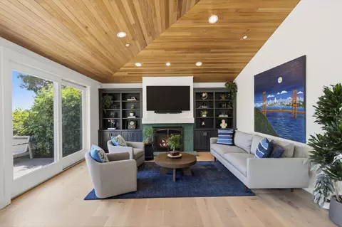 Living - 20 Gordon St, Sausalito, CA 94965 photo 1 of 2