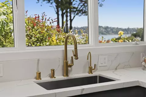 Kitchen - 20 Gordon St, Sausalito, CA 94965 photo 5 of 8