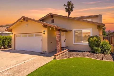1216 Moonlight Way, Milpitas, CA 95035