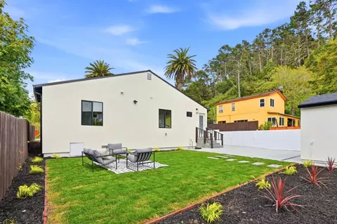 Exterior - 212 Winona Ave, Pacifica, CA 94044 photo 8 of 11