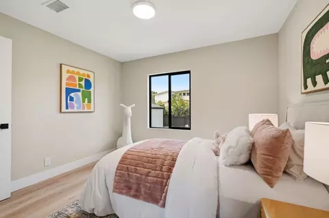 Bedroom - 212 Winona Ave, Pacifica, CA 94044 photo 5 of 8