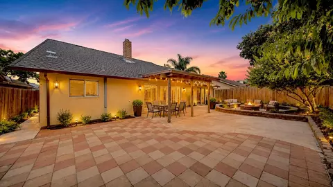 Exterior - 1812 Dorset Ln, Modesto, CA 95355 photo 9 of 16