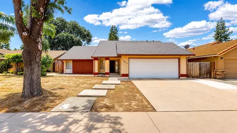 1812 Dorset Ln, Modesto, CA 95355