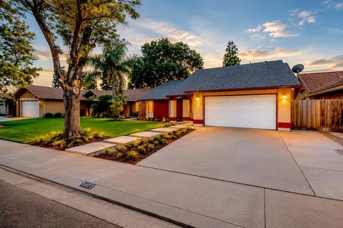 Exterior - 1812 Dorset Ln, Modesto, CA 95355 photo 14 of 16