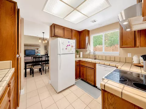 Kitchen - 1812 Dorset Ln, Modesto, CA 95355 photo 1 of 3