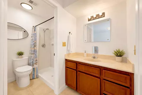 Bath - 1812 Dorset Ln, Modesto, CA 95355 photo 2 of 3