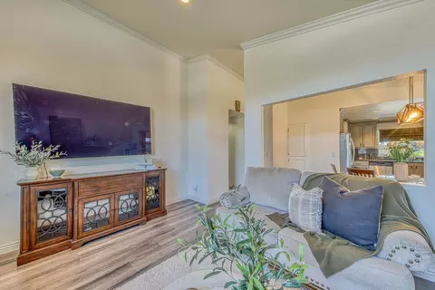 Living - 1066 Eagle Dr, Salinas, CA 93905 photo 2 of 4