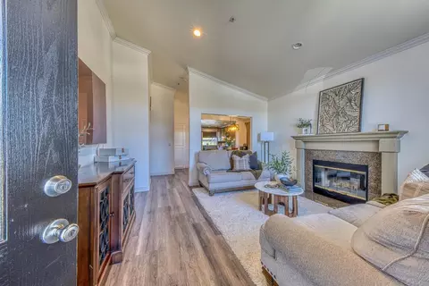 Entry Way - 1066 Eagle Dr, Salinas, CA 93905 photo 1 of 2