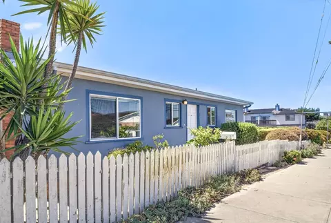 3076 Sunset Ave, Marina, CA 93933