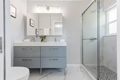 Bath - Undisclosed, Atherton, CA 94027 photo 3 of 6