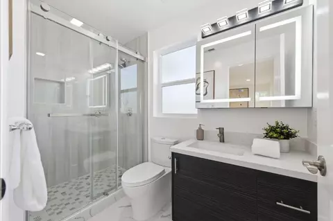 Bath - Undisclosed, Atherton, CA 94027 photo 6 of 6