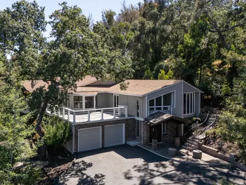 927 Continental Dr, Menlo Park, CA 94025