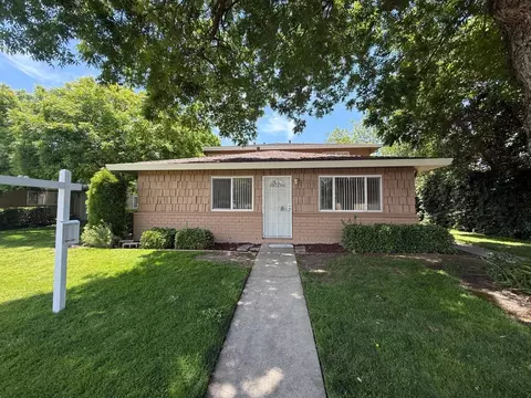 2505 Prescott Rd 1, Modesto, CA 95350