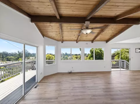Living - 3227 Putter Dr, Soquel, CA 95073 photo 1 of 6