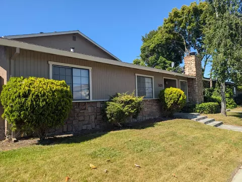 1431 Gabilan Dr, Hollister, CA 95023