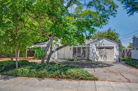 3991 Sutherland Dr, Palo Alto, CA 94303