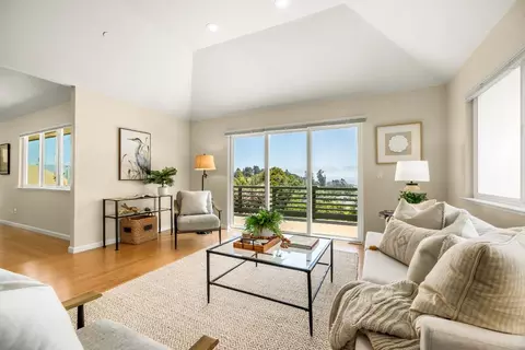 Living - 160 Mattison Ct, Aptos, CA 95003 photo 1 of 10