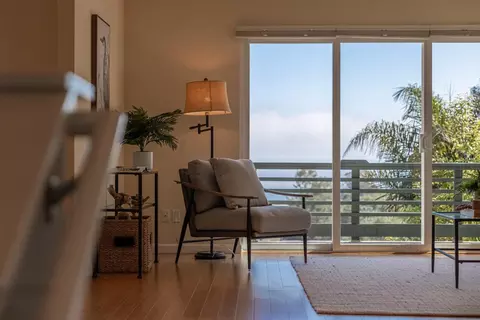 Living - 160 Mattison Ct, Aptos, CA 95003 photo 2 of 10