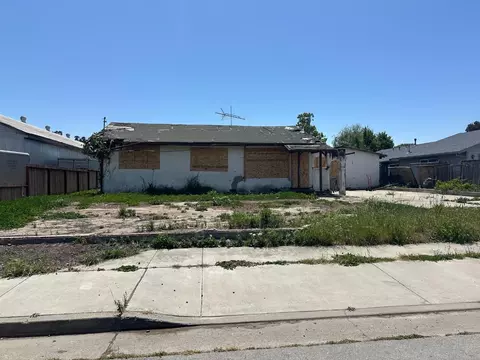 699 4th St, San Juan Bautista, CA 95045