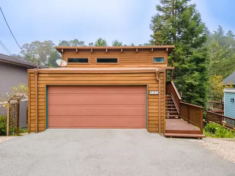 Exterior - 731 Lancaster Blvd, Moss Beach, CA 94038 photo 2 of 14