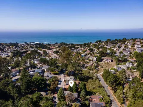 View/Area - 731 Lancaster Blvd, Moss Beach, CA 94038 photo 4 of 6