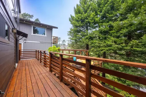 Exterior - 731 Lancaster Blvd, Moss Beach, CA 94038 photo 5 of 14