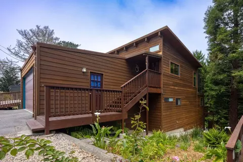 Exterior - 731 Lancaster Blvd, Moss Beach, CA 94038 photo 12 of 14