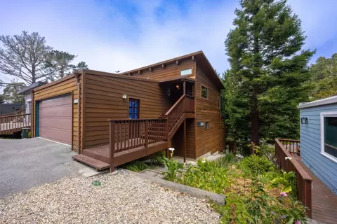 Exterior - 731 Lancaster Blvd, Moss Beach, CA 94038 photo 11 of 14