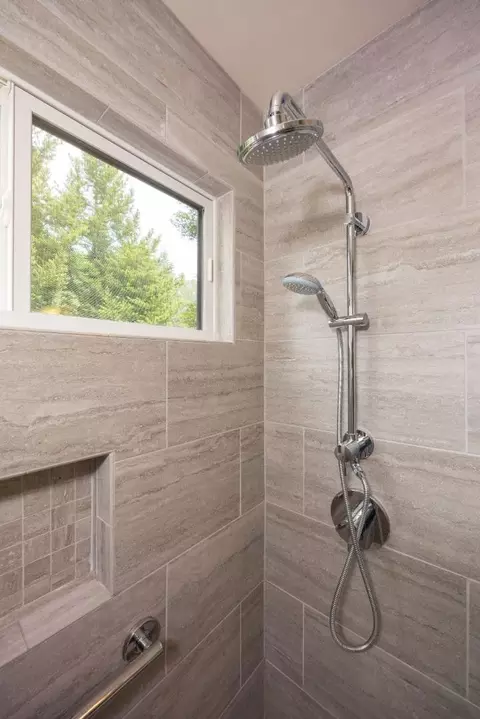 Bath - 731 Lancaster Blvd, Moss Beach, CA 94038 photo 8 of 9