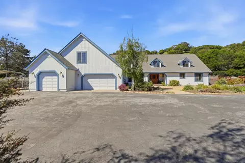 215 Chateau Dr, Aromas, CA 95004