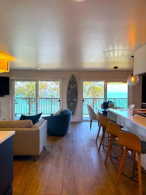 Living - 850 Park Ave 5c, Capitola, CA 95010 photo 2 of 3