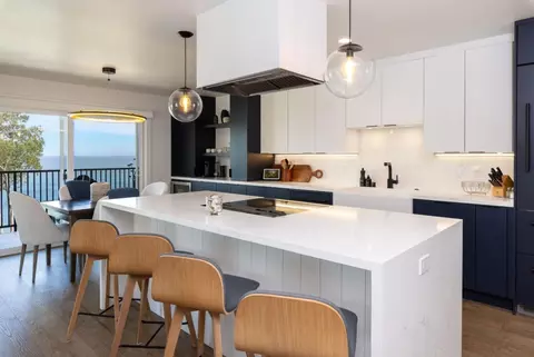 Kitchen - 850 Park Ave 5c, Capitola, CA 95010 photo 4 of 6