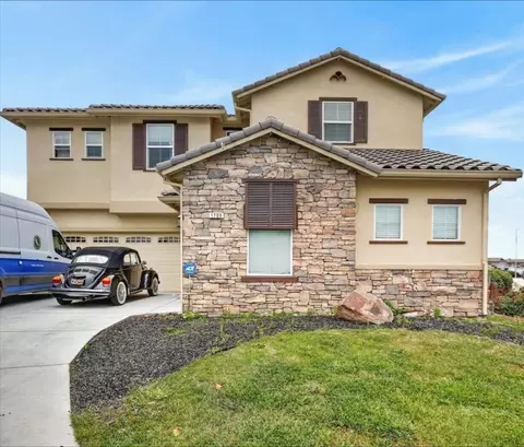 1700 Piazza Dr, Salinas, CA 93905