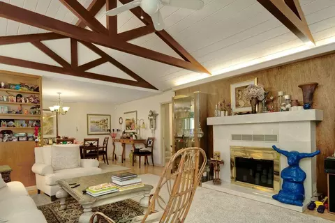 558 Lassen St, Los Altos, CA 94022 photo 9