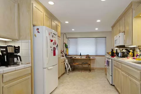 558 Lassen St, Los Altos, CA 94022 photo 15