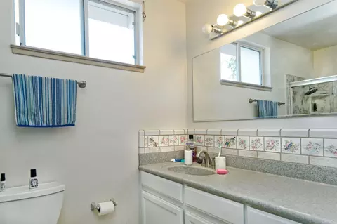 558 Lassen St, Los Altos, CA 94022 photo 32