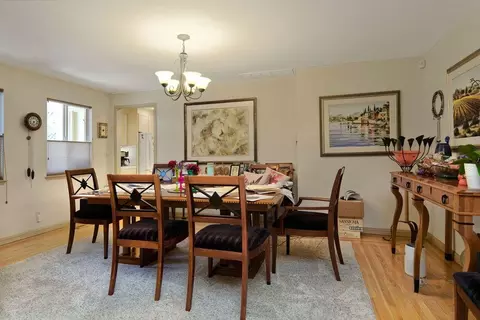 558 Lassen St, Los Altos, CA 94022 photo 10