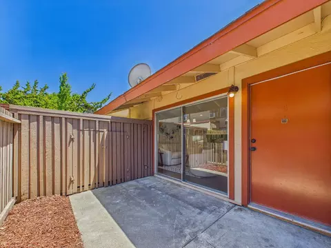 215 Red Oak Dr G, Sunnyvale, CA 94086