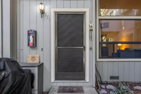 179 Del Monte Ln, Morgan Hill, CA 95037