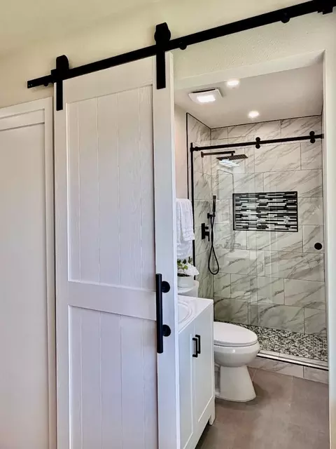 Bath - 7579 Burnham Way, Dublin, CA 94568 photo 3 of 5