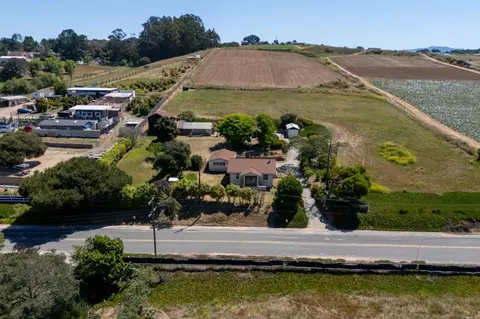 2079 Elkhorn Rd, Castroville, CA 95012