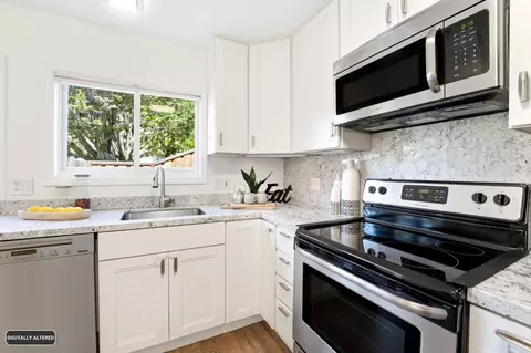 Kitchen - 1145 Oddstad Blvd, Pacifica, CA 94044 photo 5 of 5