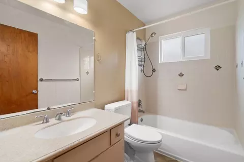 Bath - 4855 Crystal St, Capitola, CA 95010 photo 2 of 2