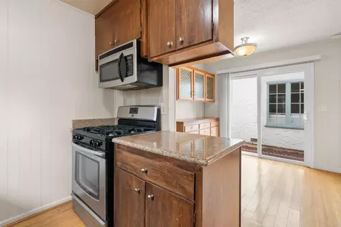 Kitchen - 4855 Crystal St, Capitola, CA 95010 photo 4 of 5