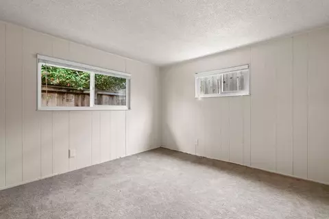 Bedroom - 4855 Crystal St, Capitola, CA 95010 photo 5 of 8